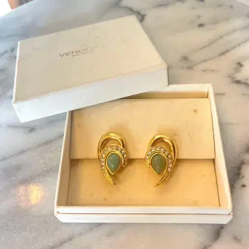 새상품급 Vintage VENDOME 귀찌