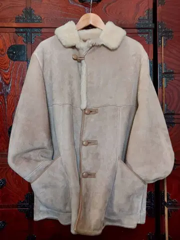 베이지 스웨이드 자켓