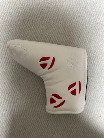 [ 새상품 미사용품 ] TaylorMade 퍼터용 골프헤드커버 화이트