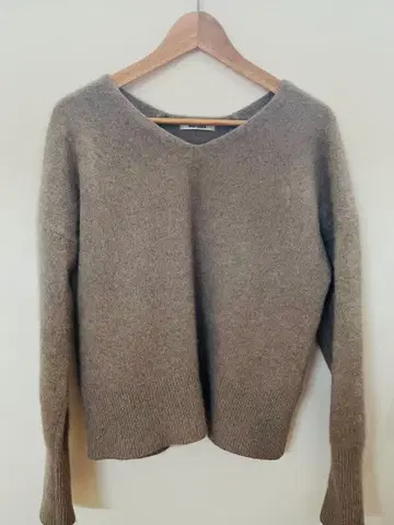 Whim Gazette 윔 가젯 폭스 울 V넥 풀오버