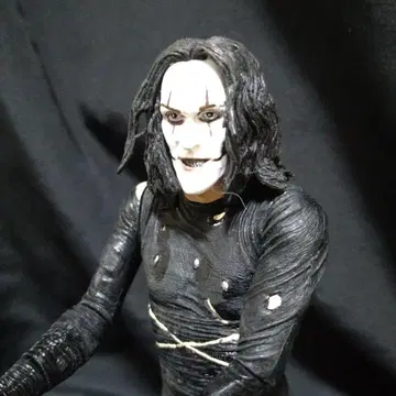 네카 더 크로우 7인치