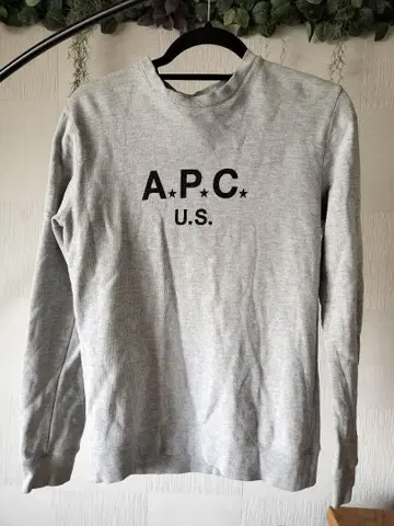 A.P.C. 아페쎄 맨투맨 트레이닝복 그레이