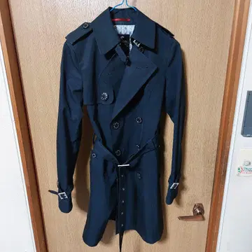 러브리스 트렌치코트 사이즈 34