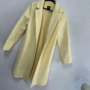 ZARA 연한 옐로우 컬러 롱 코트