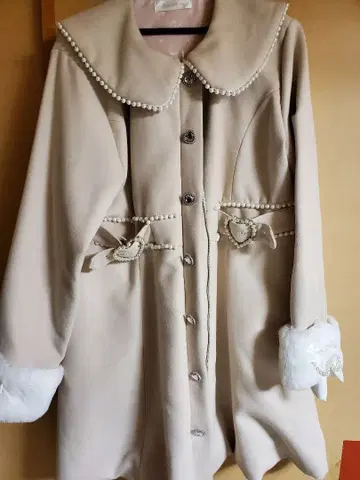 DearMyLove 베이지 코트 펄 장식