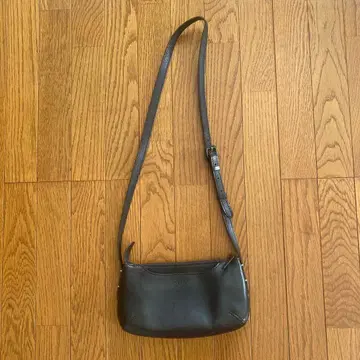 genten 블랙 가죽 숄더백