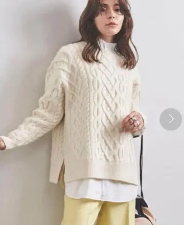 새상품 UNITED ARROWS 케이블 짜임 니트 긴팔