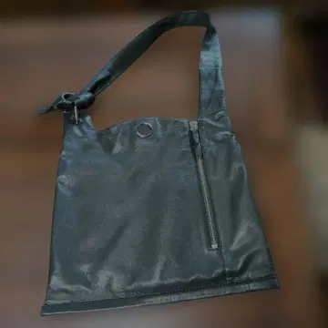 필립림 블랙 가죽 숄더백