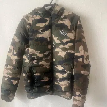 밴퀴시피트니스 다운 자켓 VANQUISH FITNESS