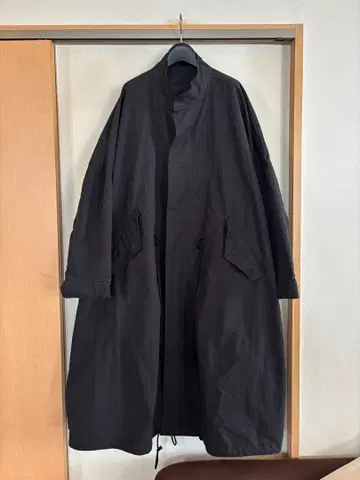 카즈유키 쿠마가이 어태치먼트 모즈 코트 2 블랙