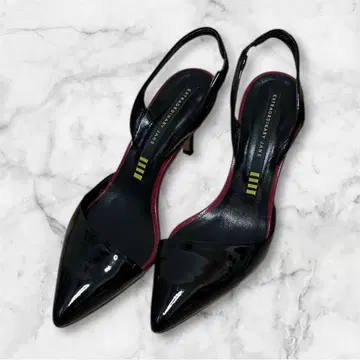 엑스트라오디너리 제인 블랙 에나멜 23.5cm