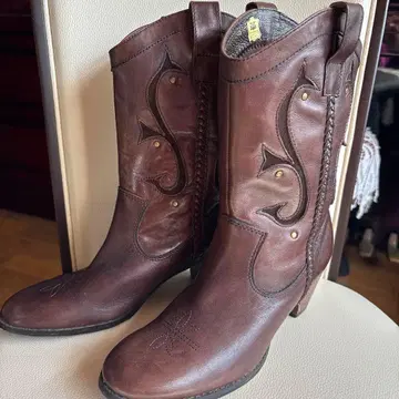 브라운 가죽 웨스턴 부츠