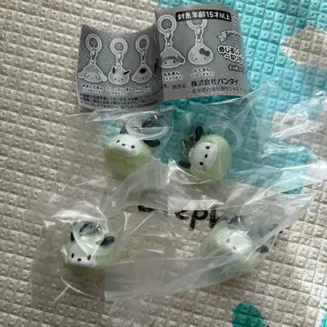 산리오 메지루시 액세서리  포차코 4개 가챠 새상품