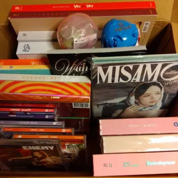 TWICE CD 묶음 판매 가챠