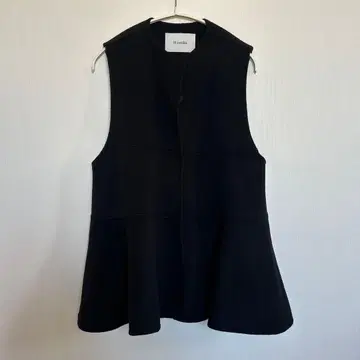 St.cecilia 리버 울 플레어 베스트 블랙 girlish