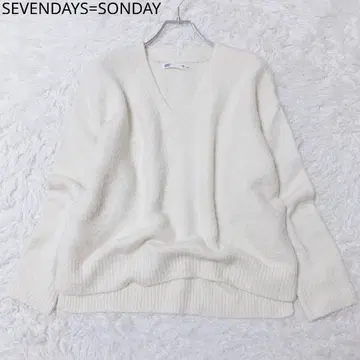 세븐 데이즈 선데이 V넥 니트 캐주얼 심플 페미닌 크림