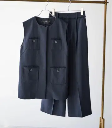 [LOUNIE] 포켓 디자인 베스트 네이비 36 사이즈