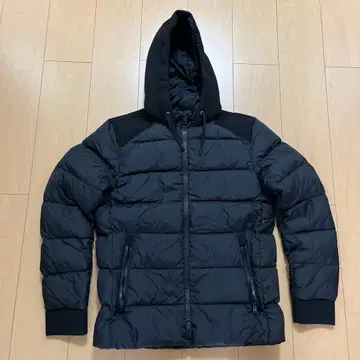 Herno 후드 부착 다운 자켓 블랙