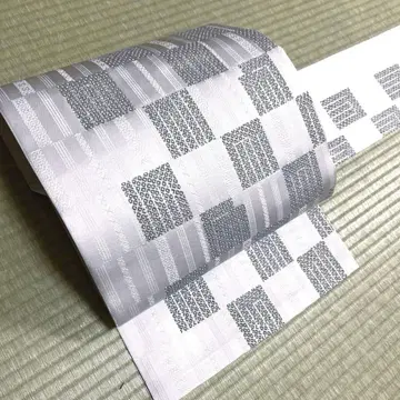 세탁 가능한 하카타 오리 나고야 오비 [ 연한 그레이 겐지 향 ]