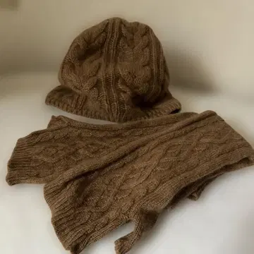브라운 케이블 짜임 니트 모자와 장갑 세트