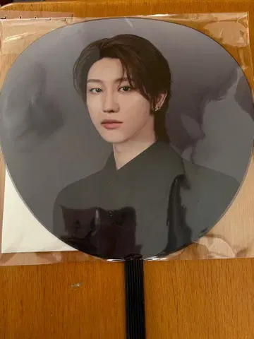 세븐틴 더 에잇 민하오 부채