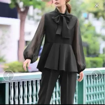 플로리아 2WAY 보타이 시어 페플럼 블라우스 테이퍼드 팬츠 세트