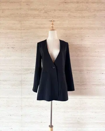 [ REGINA ROMANTICO ] 새상품! 자켓 노카라 블랙