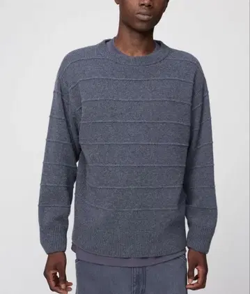 유니클로 U 라무 크루넥 스웨터