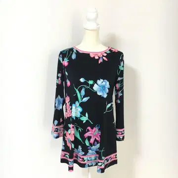 최근 새상품급 LEONARD 레오나르 칸칸 스트레치 튜닉 42