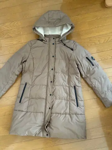 새상품급 플리스 라이닝 베이지 다운 자켓