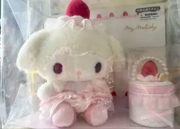 산리오 딸기 휘핑 케이크 봉제 인형 & 액세서리 세트 마이멜로디