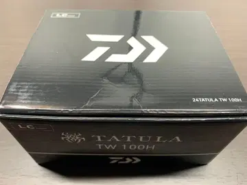 다이와 24 타투라 TW 100 H 새상품급 그 1
