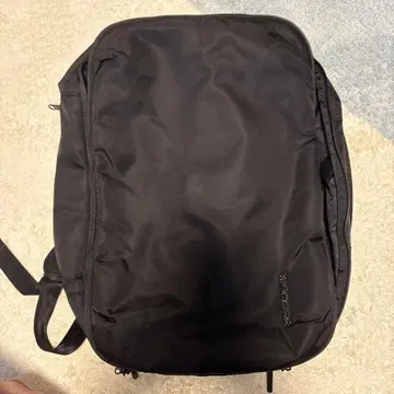 Incase VIA 백팩 라이트