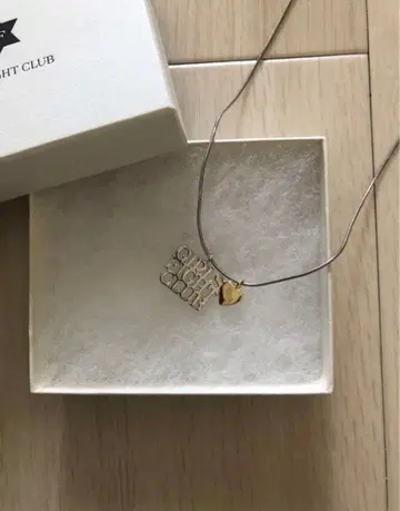 33클럽 목걸이
