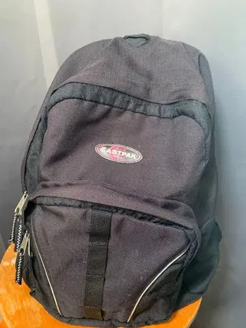 EASTPAK 블랙 백팩