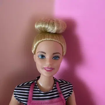 바비 인형 본체 스트라이프 T셔츠