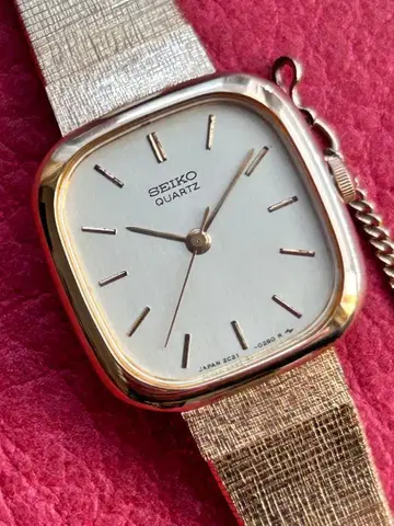 SEIKO 여성용 쿼츠 거의 새상품 배터리 교체 완료
