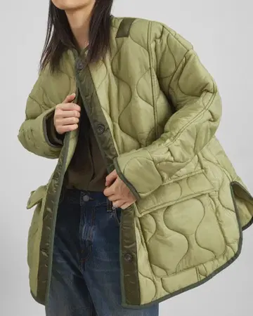 The Frankie Shop TEDDY QUILTED JACKET