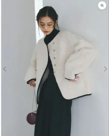 새상품 아뉴앙스 에코펠 파이핑 보아 자켓 S 사이즈