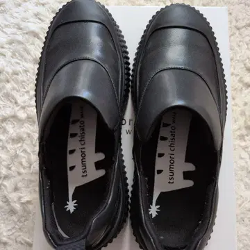 tsumori chisato 블랙 슬립온