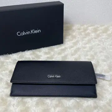 캘빈클라인 새상품 박스 포함 장지갑 블랙 하자품