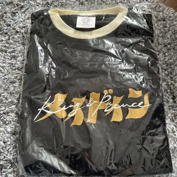 King & Prince 투어 셔츠 Made in