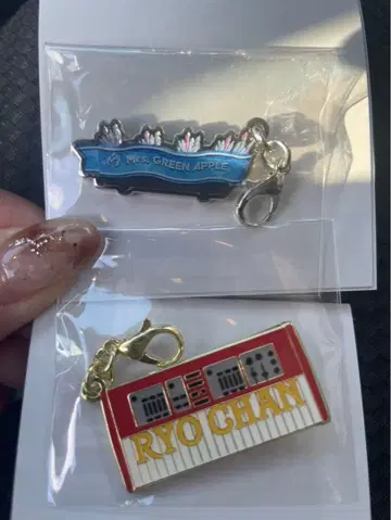 미세스 그린애플 영화 메탈 참 컬렉션 2개 세트