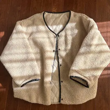 마이트 숏 보아 코트