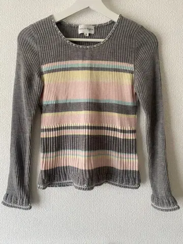 쿠레쥬 긴팔 니트 (사이즈 38)