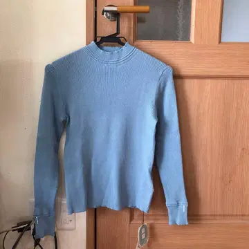 긴팔 니트 M 새상품 쿠튀르 브로치