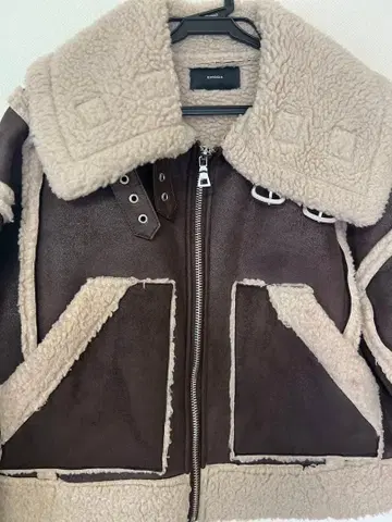 EMODA 블루종 무스탕 코트