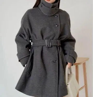 Chico 스탠드 카라 미들 기장 오버코트