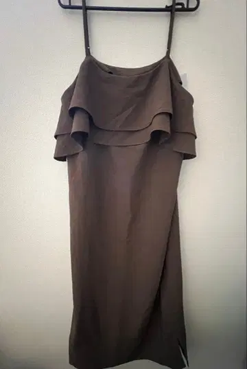 브라운 프릴 디자인 원피스 XL (가격 인하 가능)