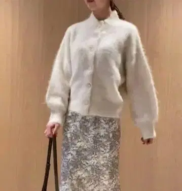 SNIDEL 스나이델 비쥬 버튼 가디건 모헤어 니트